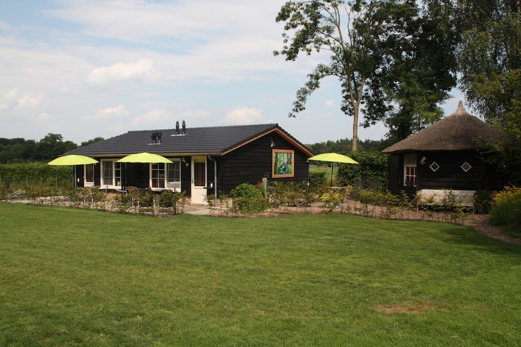 Erve Dikkeboer Bed & Breakfast Bathmen ภายนอก รูปภาพ